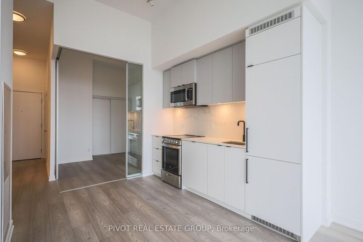 Property Photo:  285 Dufferin Street 715  ON M6K 0J2 