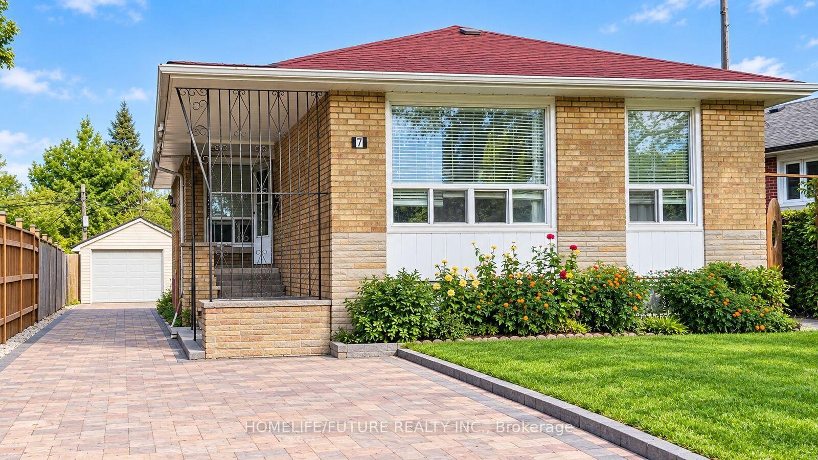 Property Photo:  7 Perivale Crescent Main  ON M1J 2B9 
