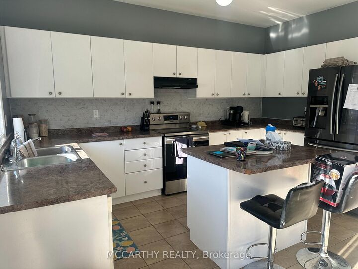 Property Photo:  516 Davis Drive  ON L9V 2S3 