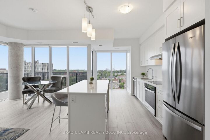 Property Photo:  1035 Southdown Road 1204  ON L5J 0A2 