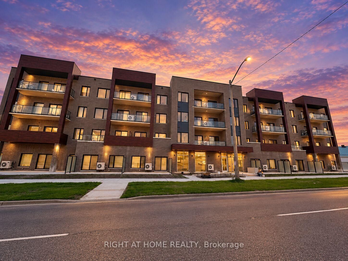 Property Photo:  408 Dundas Street S 201  ON N1R 0E8 