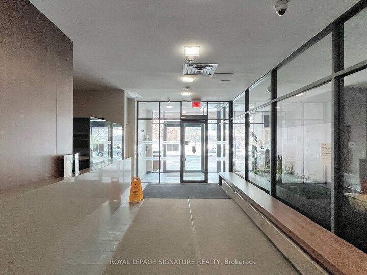 Property Photo:  260 Sackville Street 1002  ON M5A 0B3 
