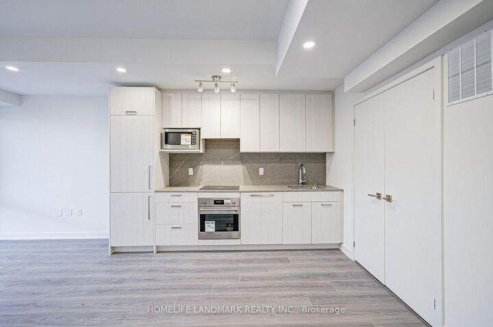Property Photo:  65 Curlew Drive 197  ON M3A 2P8 