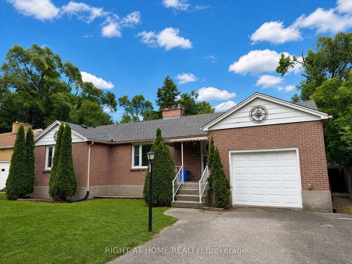 Property Photo:  719 Rowntree Avenue  ON N6C 2L9 
