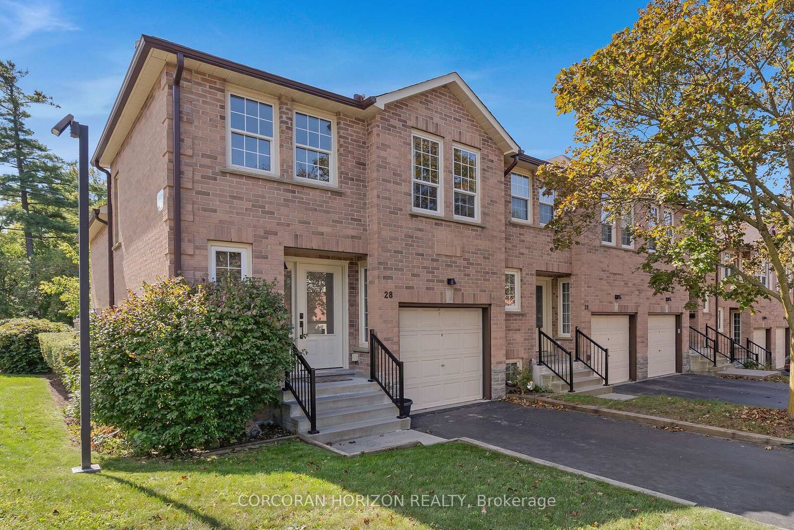 Property Photo:  375 Holiday Inn Drive 28  ON N3C 3P6 