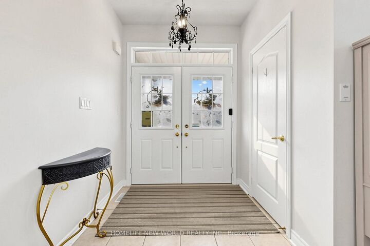 Property Photo:  2 Lucida Court  ON L4A 1S1 