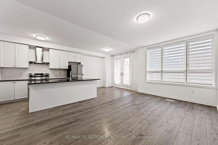 Photo de la propriété:  139 Blue Forest Crescent  ON L9J 0N5 