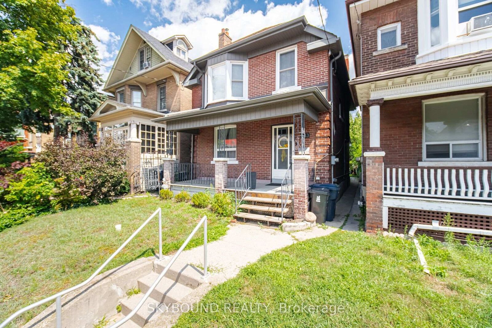 Property Photo:  243 Keele Street Lower  ON M6P 2K1 