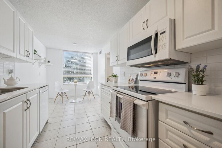Property Photo:  55 Blue Springs Drive 311  ON N2J 4T3 