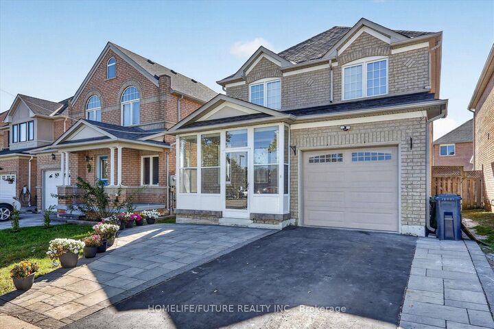 Property Photo:  23 Seasons Drive  ON M1X 1X4 