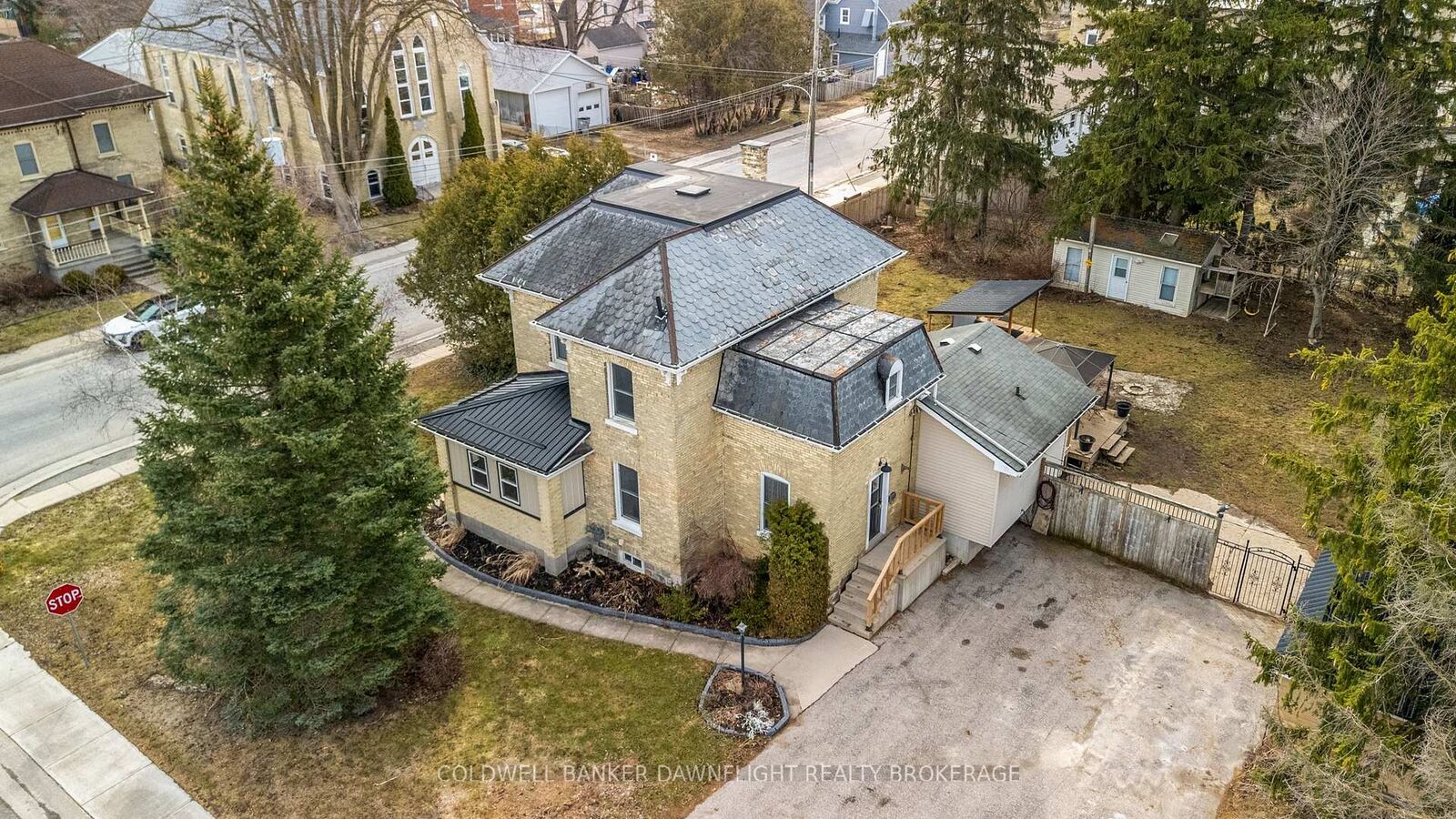 Property Photo: 80 Nelson Street ON N0M 1X0