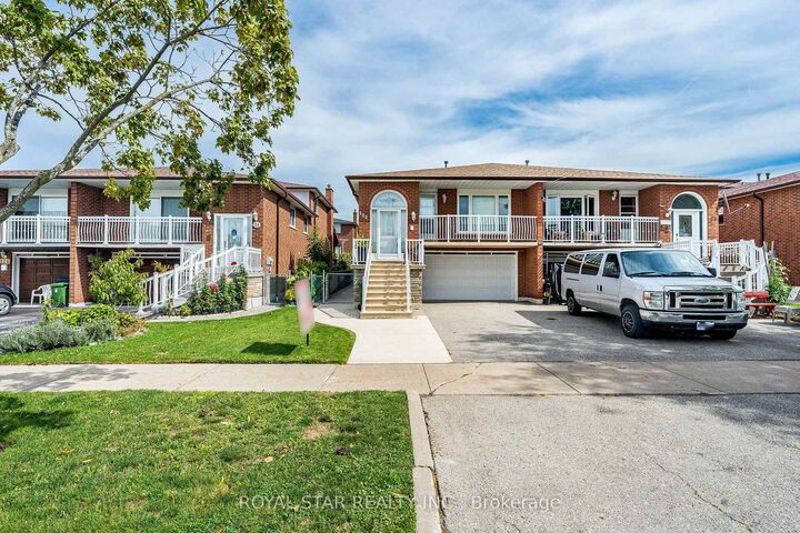 Property Photo:  122 Sawmill Road  ON M3L 2K4 