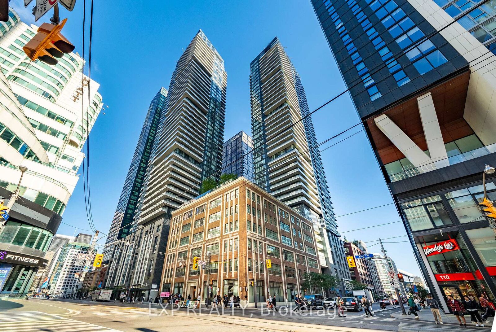 Property Photo:  115 Blue Jays Way 4808  ON M5V 0N4 