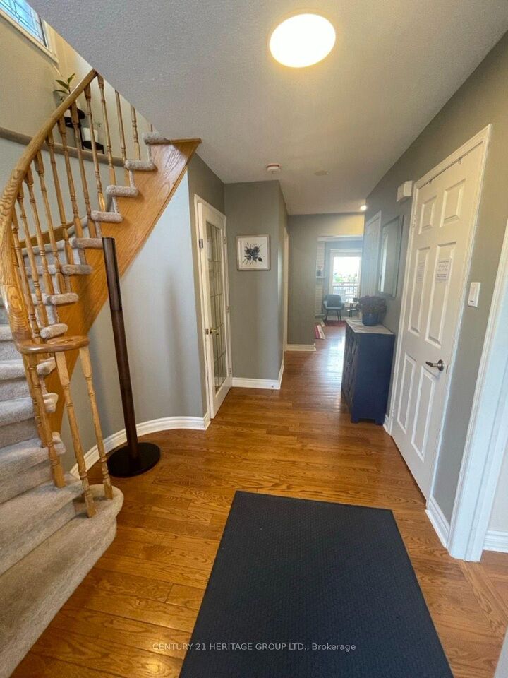 Property Photo:  6586 Snow Goose Lane  ON L5N 5H4 