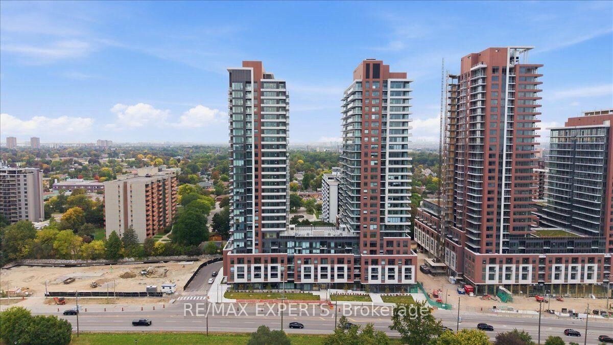 Property Photo:  4010 Eglinton Avenue W 2211  ON M9A 0G5 