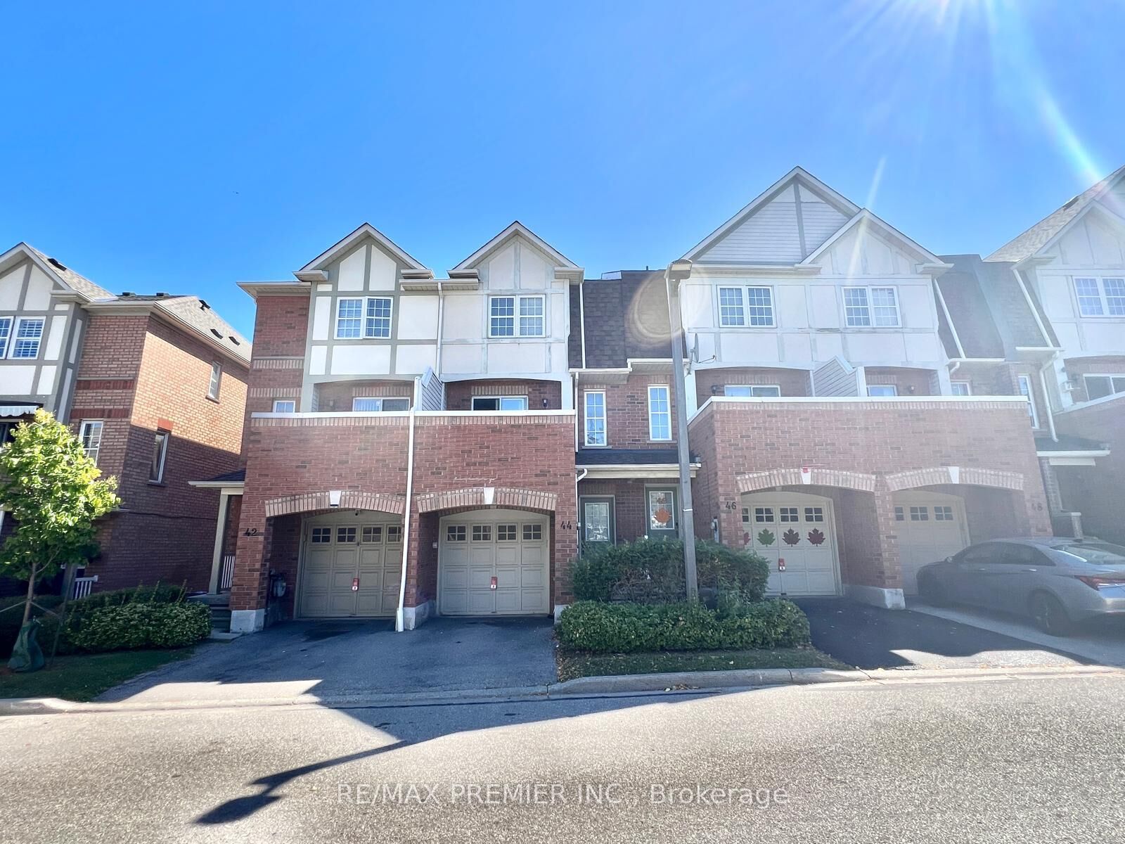 Property Photo:  3030 Breakwater Court 44  ON L5B 4N8 