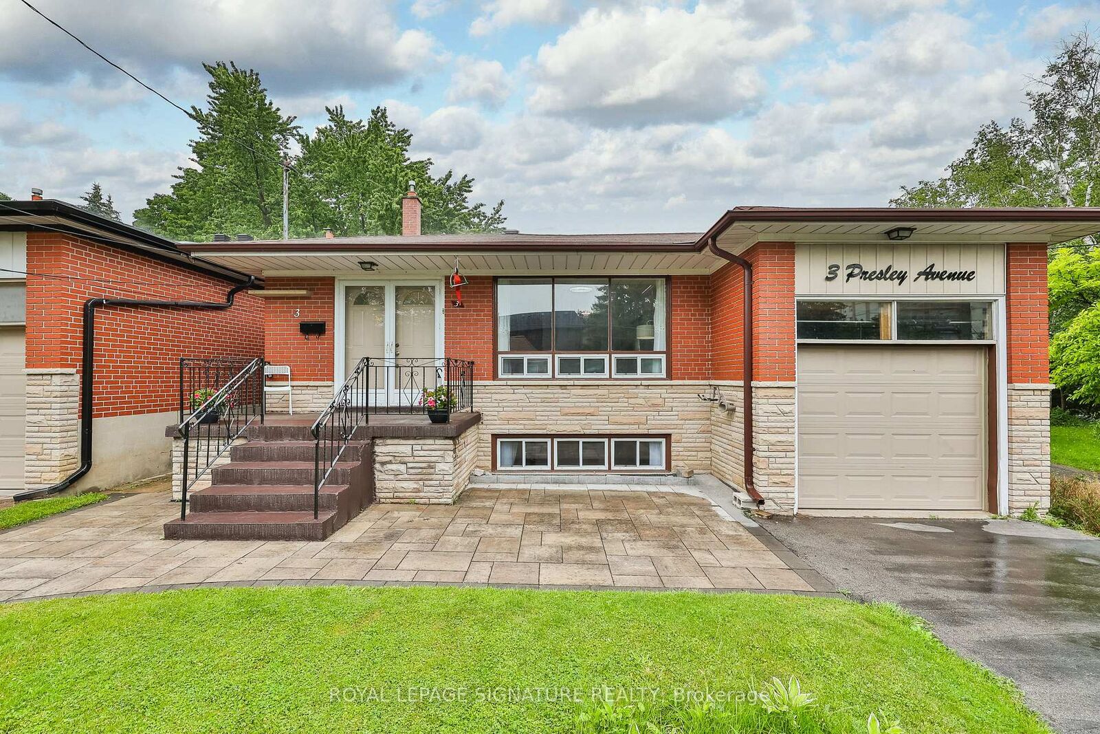 Property Photo:  3 Presley Avenue  ON M1L 3P4 