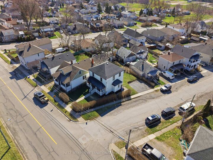 Property Photo:  154 Niagara Falls Road  ON L2V 1H6 