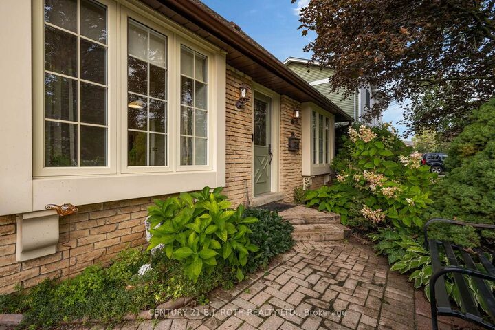 Property Photo:  63 Oren Boulevard  ON L4N 4P5 