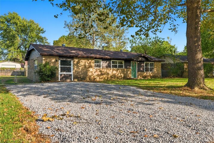 Property Photo:  13851 S 295th East Avenue  OK 74429 
