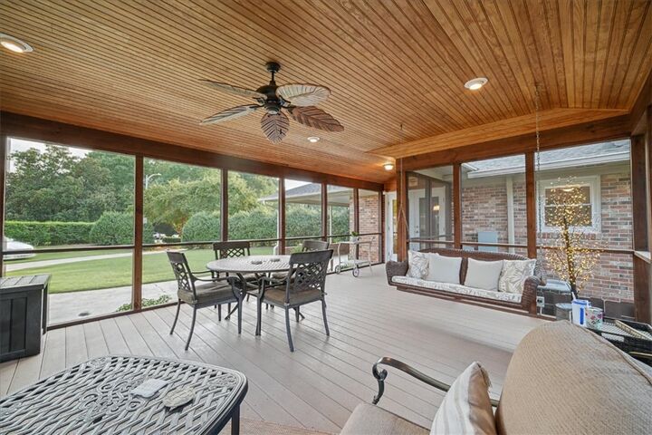 Property Photo: 430 Lakeview Drive SC 29657