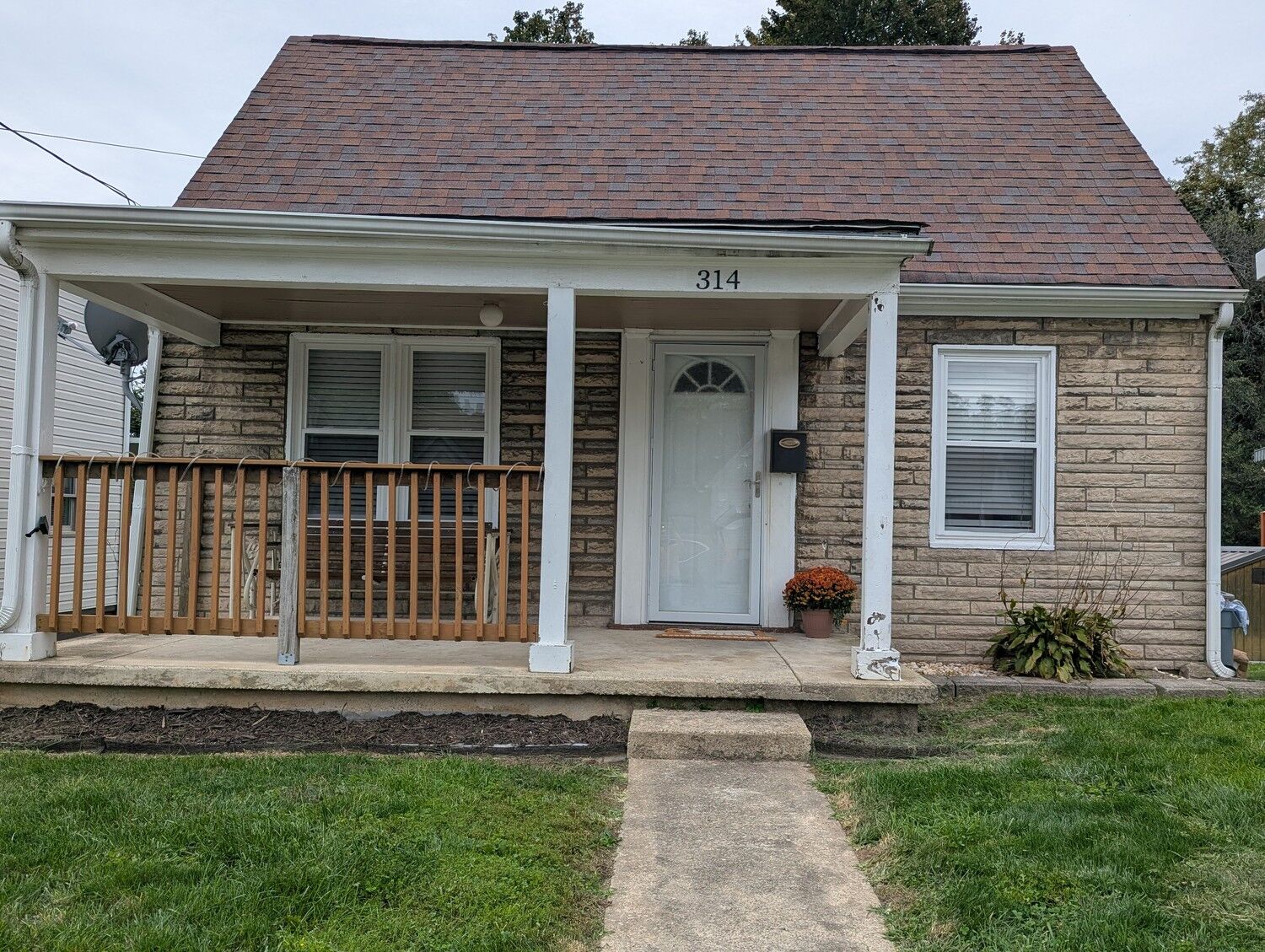 Property Photo:  314 James St  PA 15137 