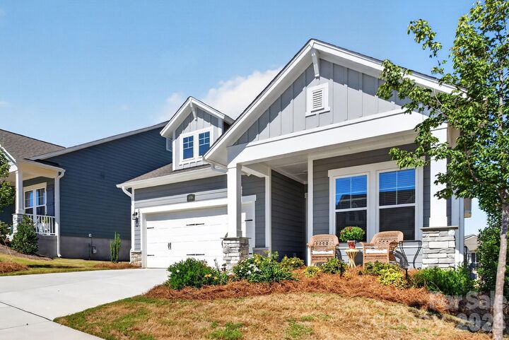 Property Photo:  1006 Lowland Way  NC 28173 
