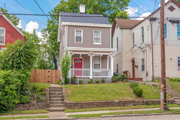 Property Photo: 4211 Kirby Ave OH 45223