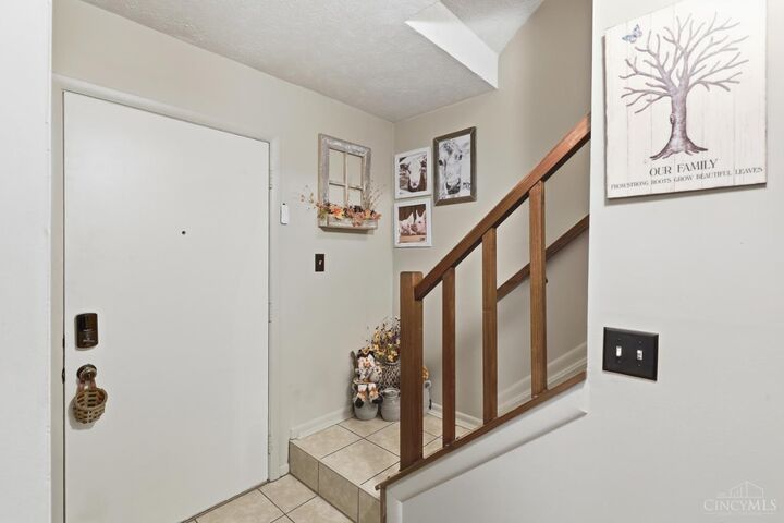 Property Photo:  1024 Crisfield Drive  OH 45245 