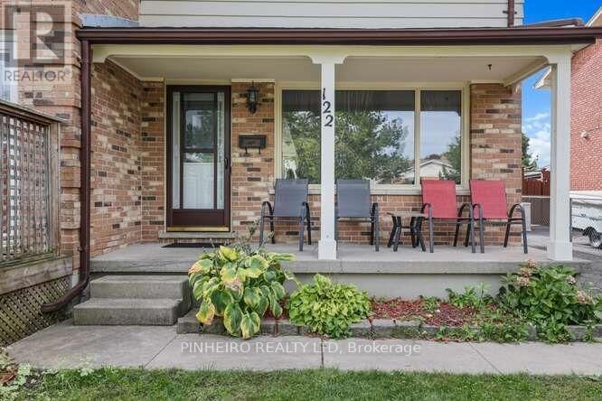 Property Photo:  122 Garland Lane  ON N5V 3K8 