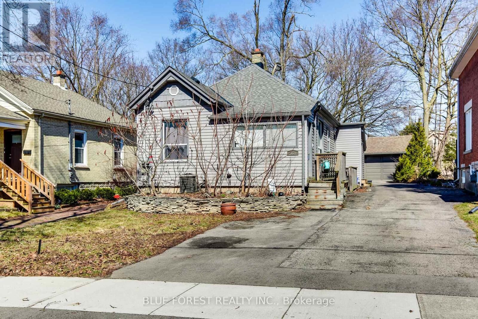 Property Photo: 17 McDonald Avenue ON N6G 1A9