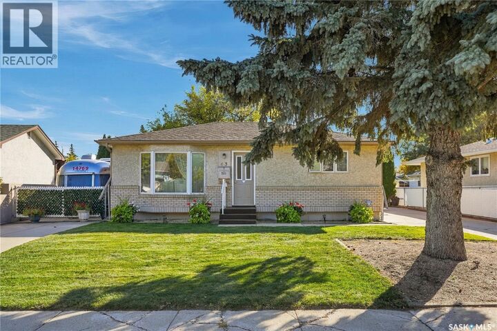 Property Photo: 43 Wentworth Crescent SK S7L 4A8