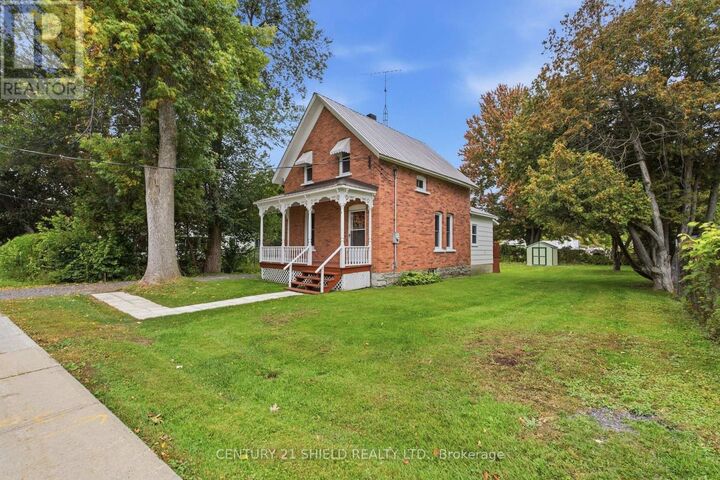 Property Photo:  13 Oak Street  ON K0C 1N0 