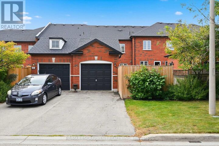 Property Photo: 5035 Corporate Drive ON L7L 7L5