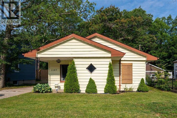 Property Photo: 1107 Colborne Road ON N7V 3K8