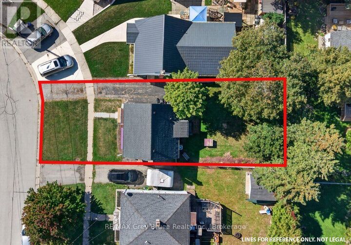 Property Photo:  714 5th Street East  ON N4K 1E5 