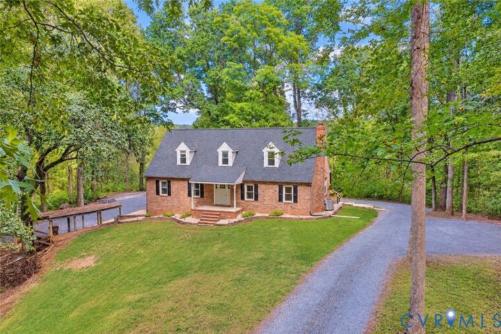 Property Photo:  17 River Walk  VA 23027 