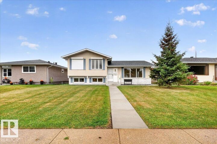 Property Photo:  15128 88 Street NW  AB T5E 5T5 
