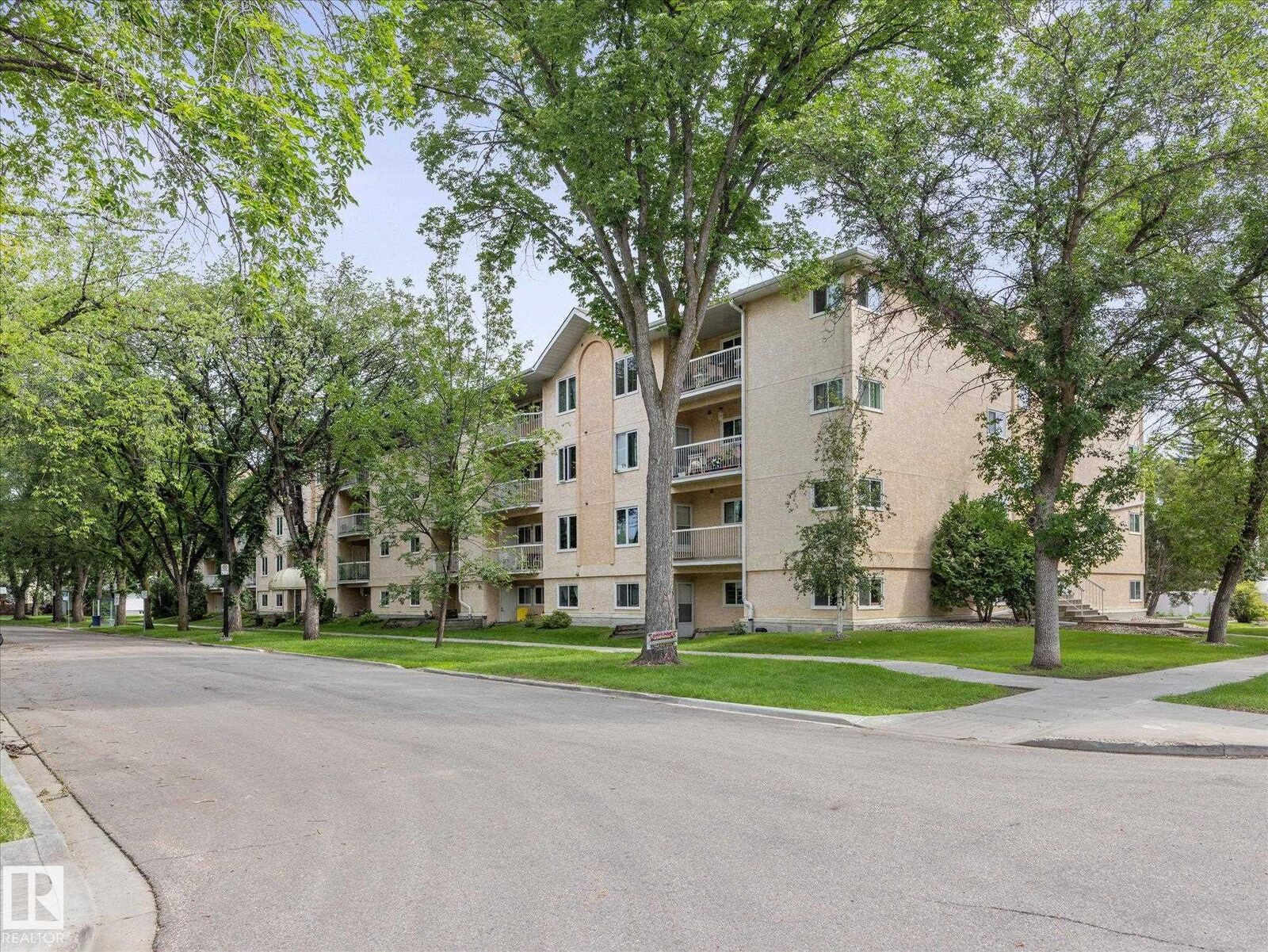 Property Photo:  11511 130 Street NW 304  AB T5M 4B3 