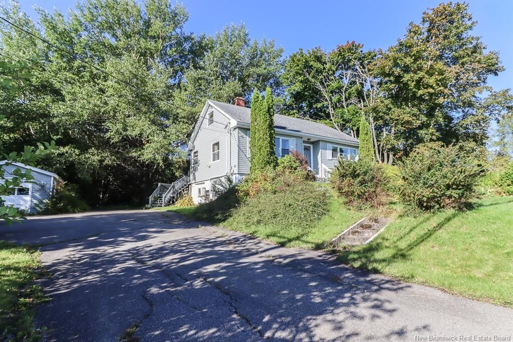 Property Photo:  1024 Lorneville Road  NB E2M 7G5 