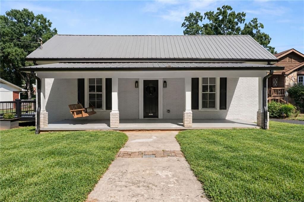 Property Photo: 237 N Erwin Street GA 30120