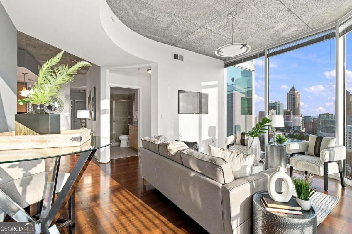 Property Photo:  860 Peachtree Street NE 2101  GA 30308 