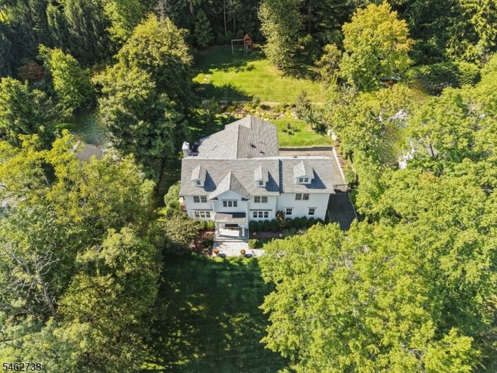 Property Photo:  23 Woodfield Drive  NJ 07078 