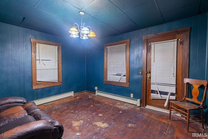 Property Photo: 8819 N County Road 450 W Road IN 47601