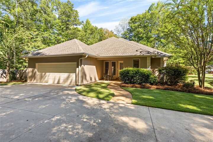 Property Photo: 638 Woody Drive AL 36832