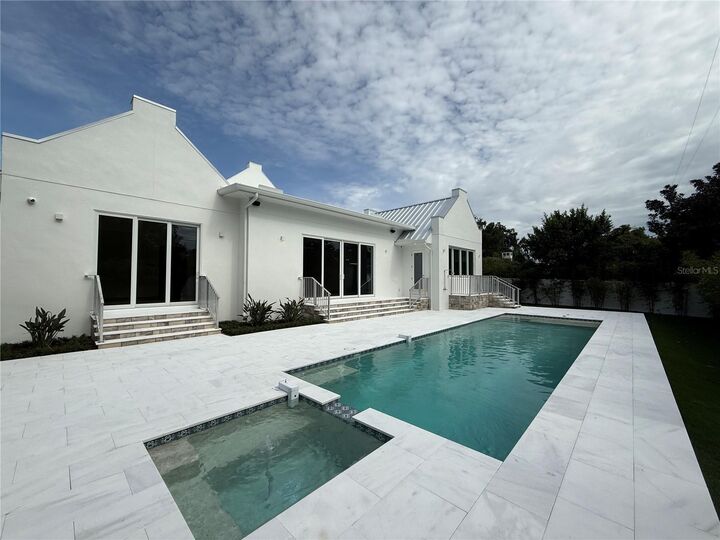 Property Photo: 3207 Middlesex Road FL 32803