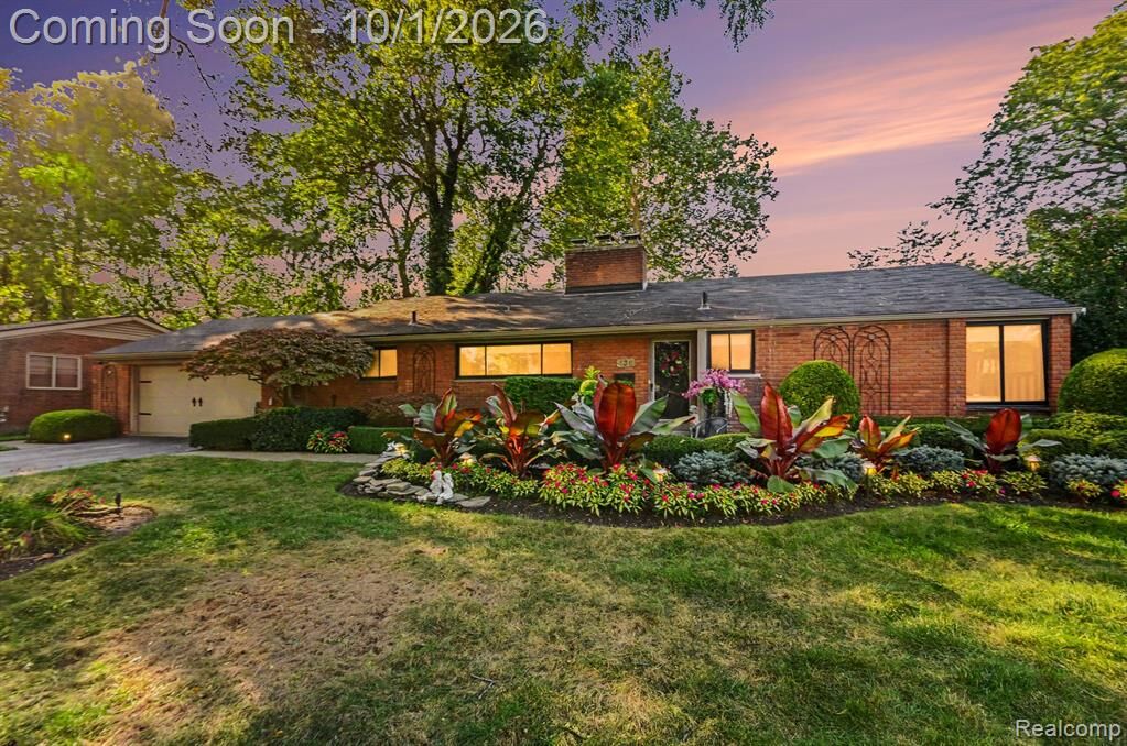 Property Photo: 436 Barclay Road MI 48236 2814