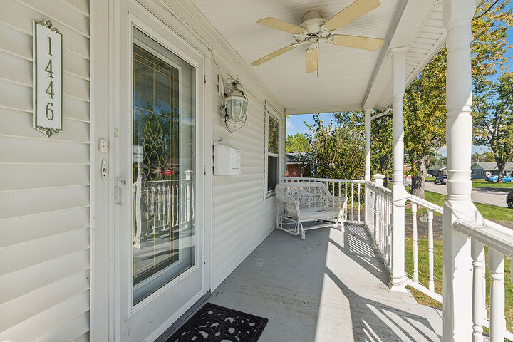 Property Photo: 1446 Selleck Street IL 60417