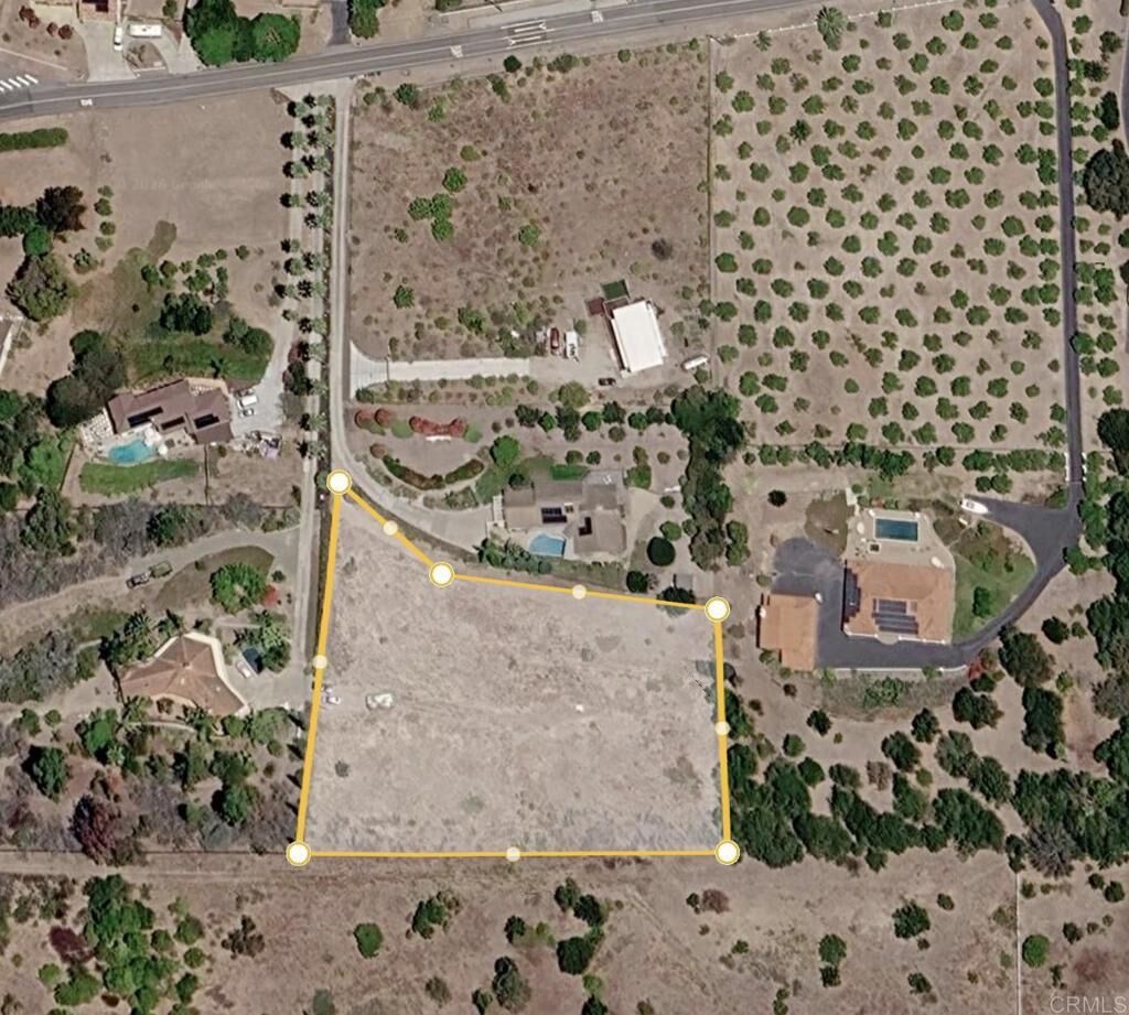 Property Photo:  5016 Sleeping Indian Rd  CA 92028 