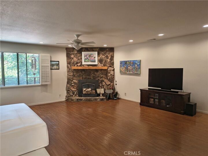 Property Photo:  10185 Santa Ana  CA 93422 